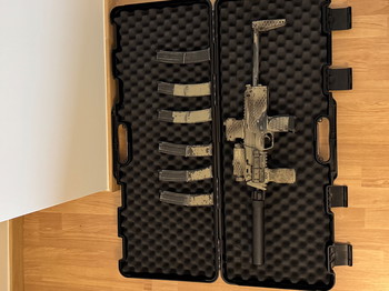 Bild 4 für Costum paint tokio marui mp7