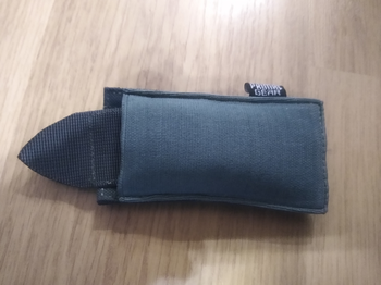 Afbeelding 3 van Primal Gear pouch met hit marking grijs.