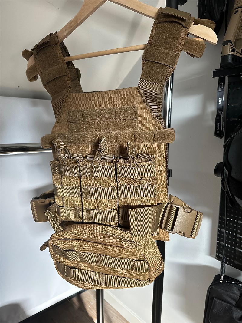 Image 1 for Condor Plate Carrier Sentry Coyote Brown