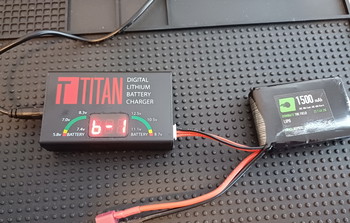 Imagen 3 de Titan Power Digital Charger / Lithium Lader