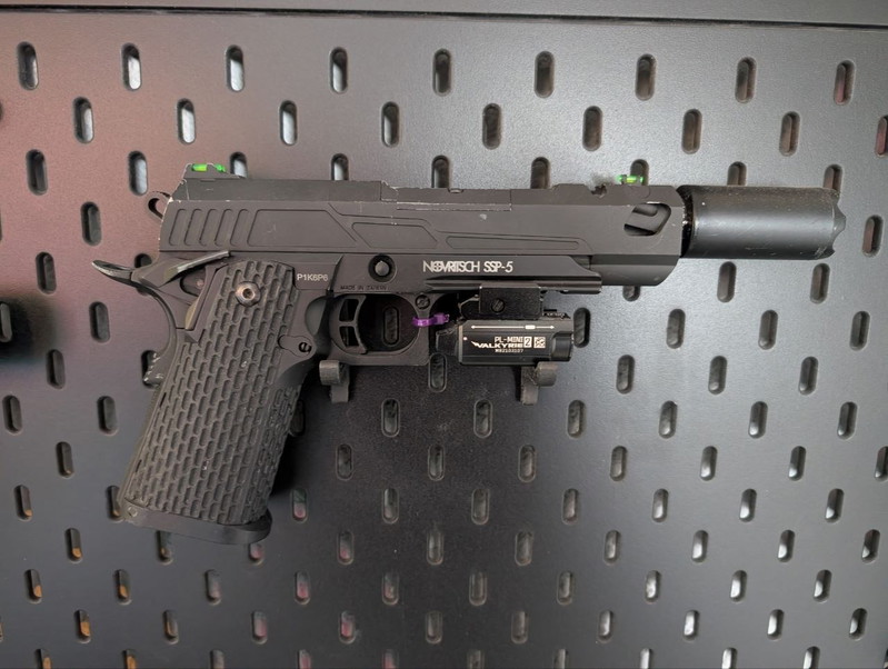 Imagen 1 de SSP5 + tacer + flashlight + 6 mags (optional)