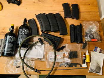 Afbeelding 3 van Tippmann, zeer compleet vanwege stoppen hobby (doe een goede aanbieding per mail of vraagprijs)