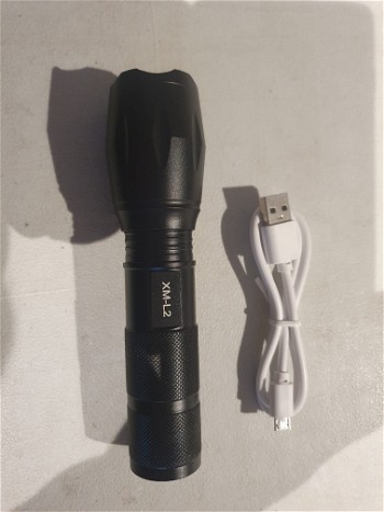 Afbeelding 2 van Flashlight met zoom | USB Oplaadbaar