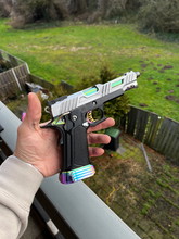 Afbeelding van Custom capa 5.1