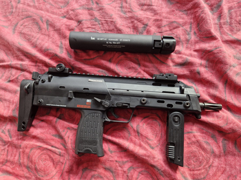 Bild 3 für VFC mp7 GBB v2 + accessoires