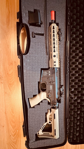 Bild 2 für Complete airsoft set inclusief ICS CXP UK1, CAMS, accu's, magazijnen, brillen, etc