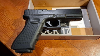 Image 2 for Umarex Glock 17 GEN 4 (inclusief doos)