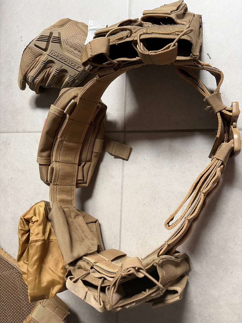 Bild 1 für Belt met pouches en 1paar handschoenen