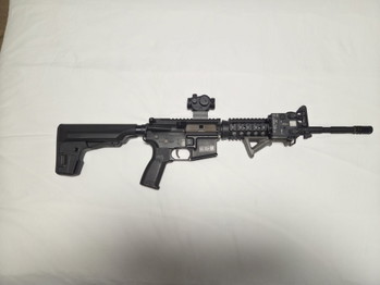 Afbeelding 2 van Specna Arms SA-E03 EDGE + PTS stock + 5 mags + red dot