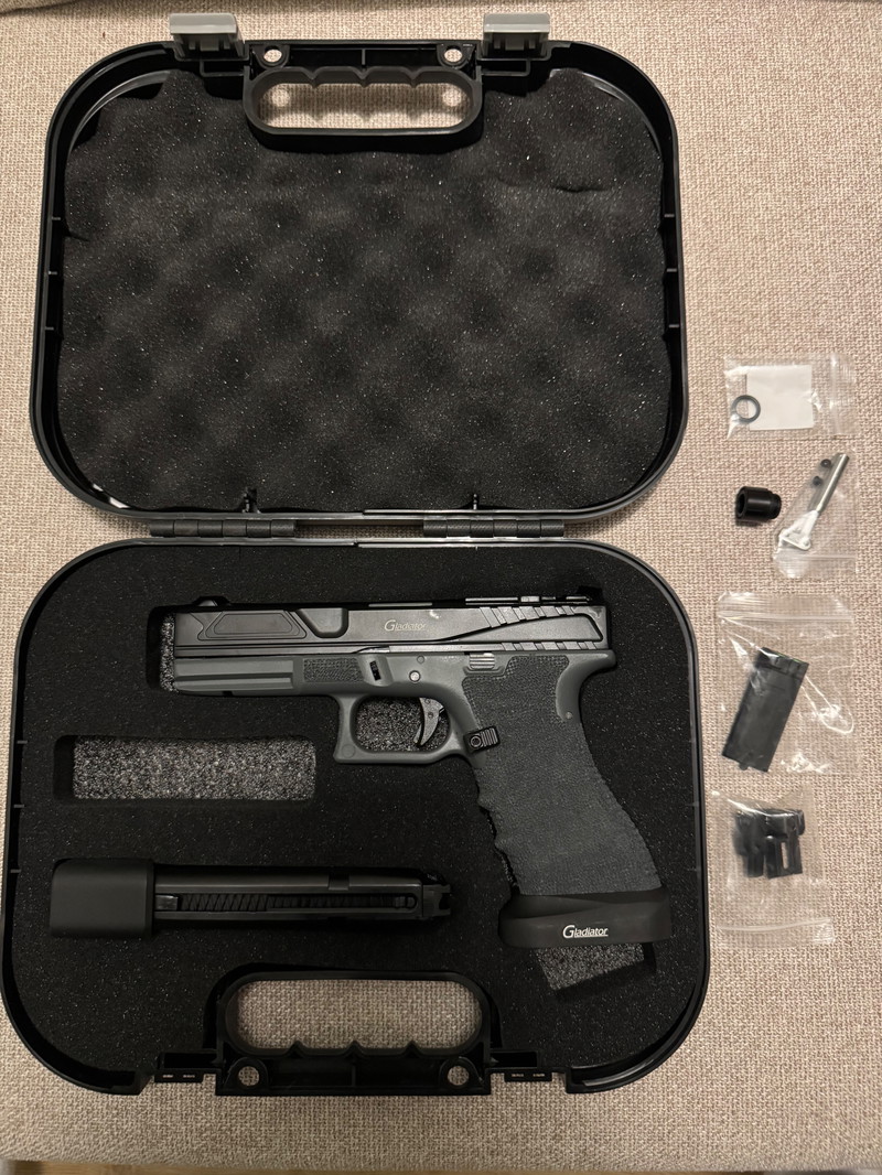 Image 1 for Army Armament R17 Gladiator (Glock Base) GBB Begadi Special Version (Optic Ready)