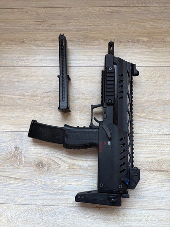 Imagen 3 de WE- Tech MP7 met extra magazijn