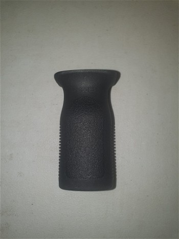 Image 2 for Front Grip - Keymod