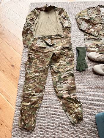 Afbeelding 4 van Wegens beeidiging Airsoft complete uitrusting met unieke items te koop, alles nieuw