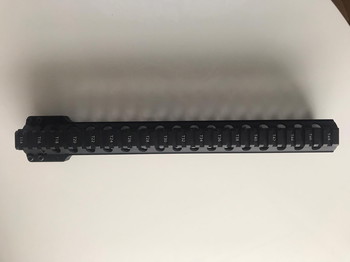 Image 3 pour GHK gbbr m4 15 inch keymod rail.