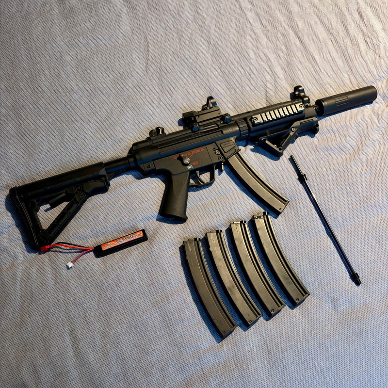 Image 1 for Modded TGM A2 ETU + 5 Mags + 11.1V LiPo + Red dot