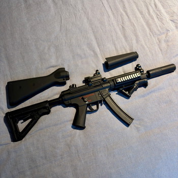 Bild 2 für G&G TGM A2 ETU + 5 Mags + 11.1V LiPo + Red dot