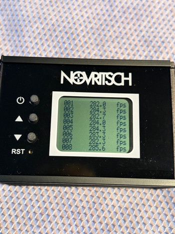 Bild 5 für G&G TGM A2 ETU + 5 Mags + 11.1V LiPo + Red dot