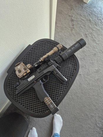 Imagen 3 de Overbore systems SWVL flashlight mount