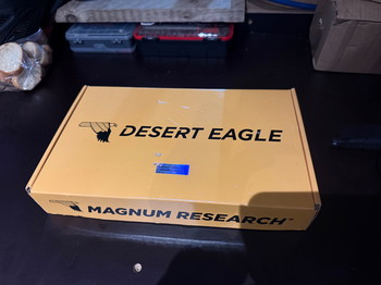 Afbeelding 2 van Desert Eagle .50AE Silver Cybergun/WE GBB