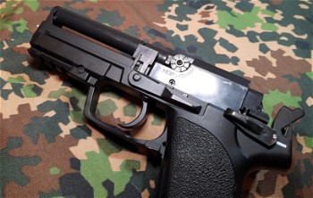 Image 4 for Cyma cm125 ‘USP’ aep pistool met 11 magazijnen en 2 lipo's