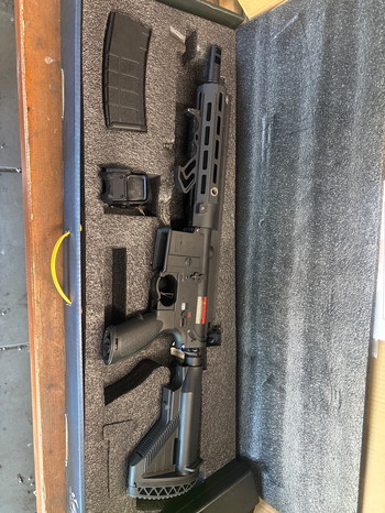 Image 2 for Bolt M4