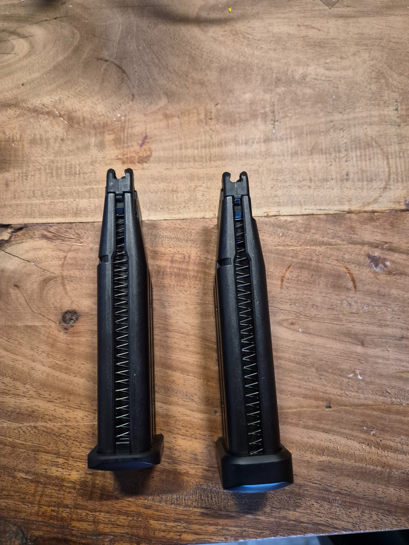 Image 1 pour 2 nieuwe tm magazine