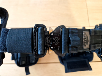 Afbeelding 4 van Ronin Tactics (ARS ARMA) Tactical Belt (maat M) met molle en pouches