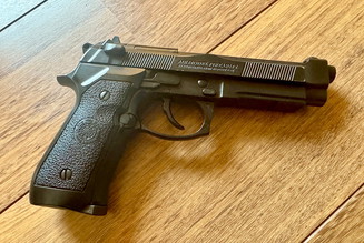 Afbeelding van Beretta 92, metalen slede