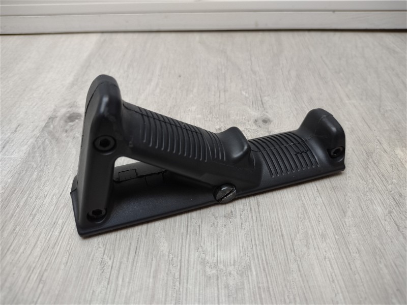 Image 1 for Fore grip (black)