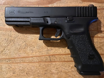 Afbeelding 3 van Tokyo Marui Glock 17 Gen 4 + upgrades en 3 mags