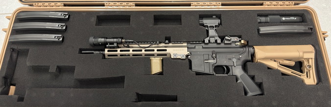 Image for Tokyo Marui URG-1 Sopmod Block 3 11.5" GBBR + 4 TM magazijnen