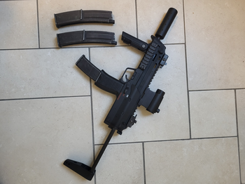 Image 2 for TM mp7 met 3 mags en attachments.