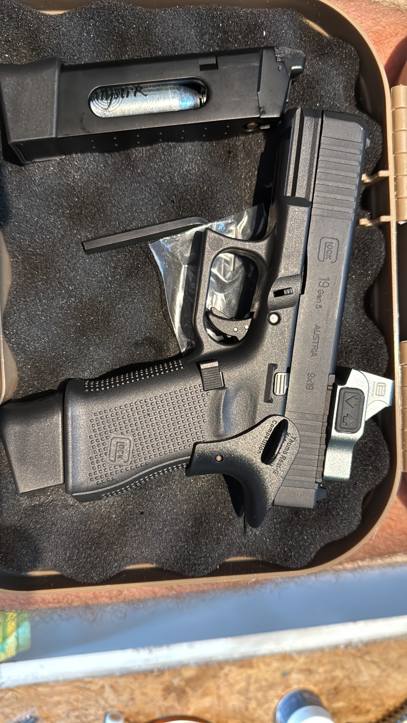 Image 1 for Glock 19 gen 5 MOS all new !