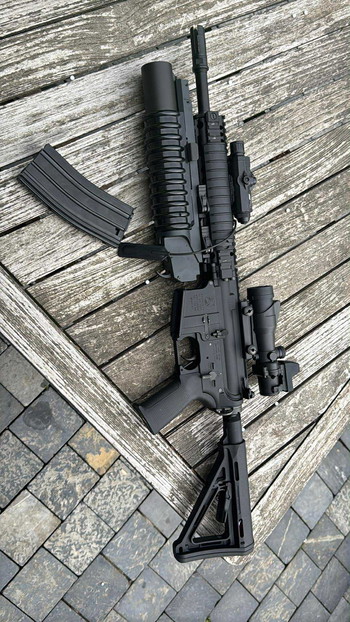 Image 3 for lot de 2 repliques airsoft avec accesoires