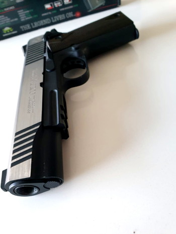Bild 4 für COLT1911 Rail gun dual tone  ( nieuw in doos )