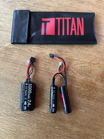 Bild 2 für Titan 7,4 brick & nunchuck