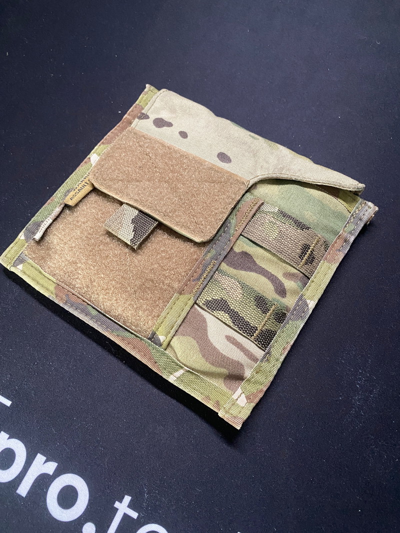 Imagen 1 de warrior assault Individual First Aid Pouch (Multicam)