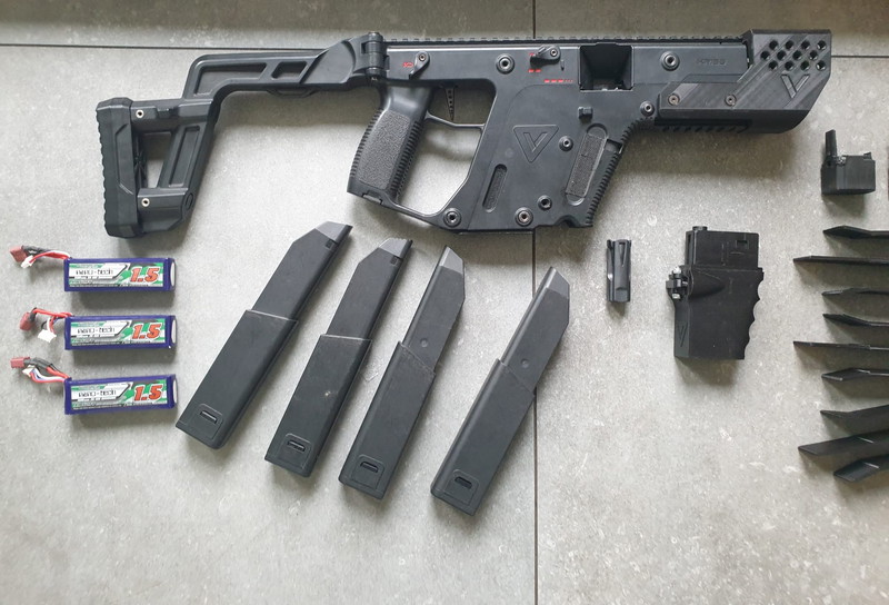 Afbeelding 1 van krytac kriss vector met Tracer unit KSV for Kriss Vector Krytac Angry Gun en alle toebehoren