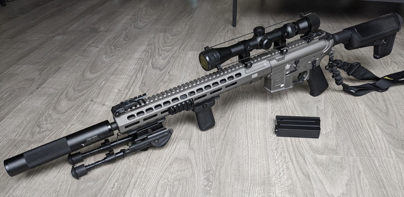 Afbeelding 1 van Lot complet M4 krytac Barrett rec7 avec accessoires