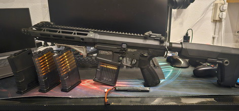 Imagen para G&G TR16 SBR 308 Mk2 inc 3 mid caps en 1 hi cap