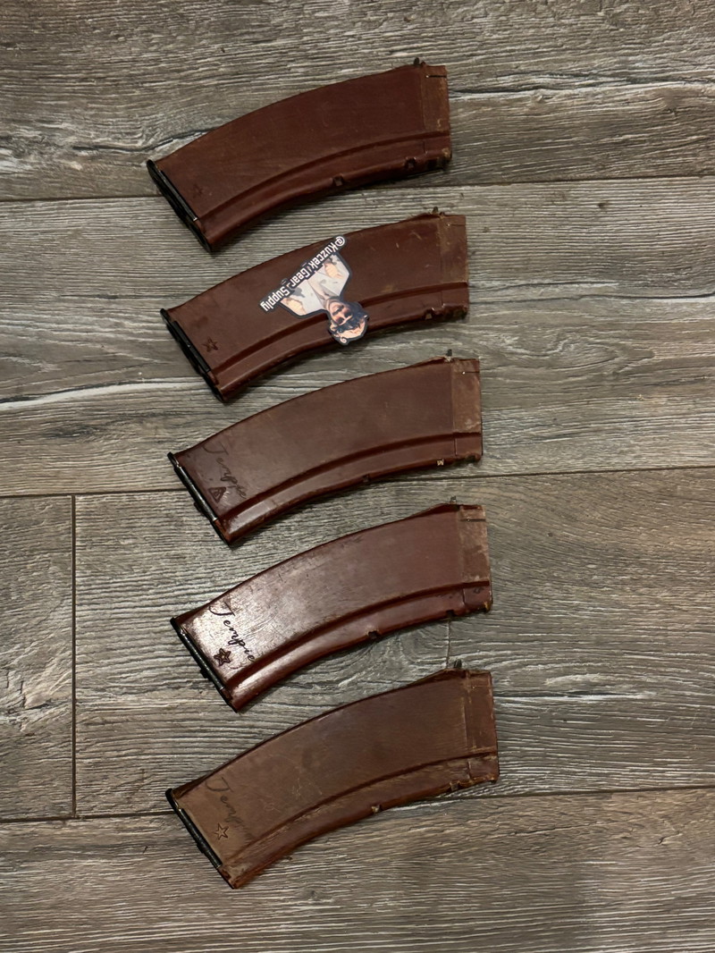Bild 1 für Real converted bakelite AK mags