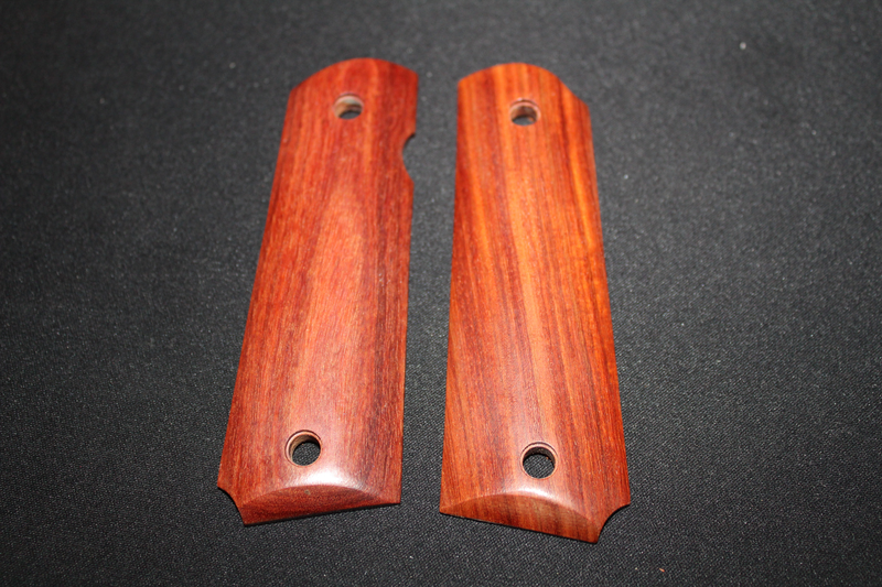 Afbeelding 1 van Real Wood 1911 grip plates