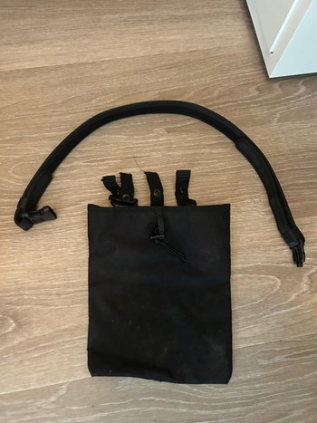Imagen 3 de batch van lichtgebruikte gear zoals xl chestrig, xl ingerichte battlebelt, helm en verschillende pouches
