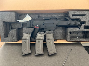 Afbeelding 2 van Army Armament R36