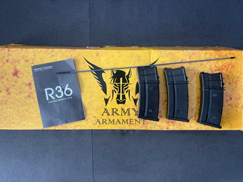 Afbeelding 3 van Army Armament R36