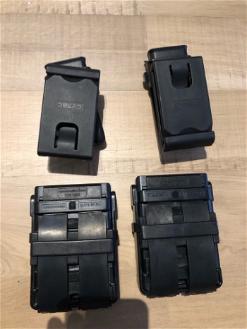 Afbeelding 3 van 2x pistol pouch Cytac en 2x rifle pouch FAST mag