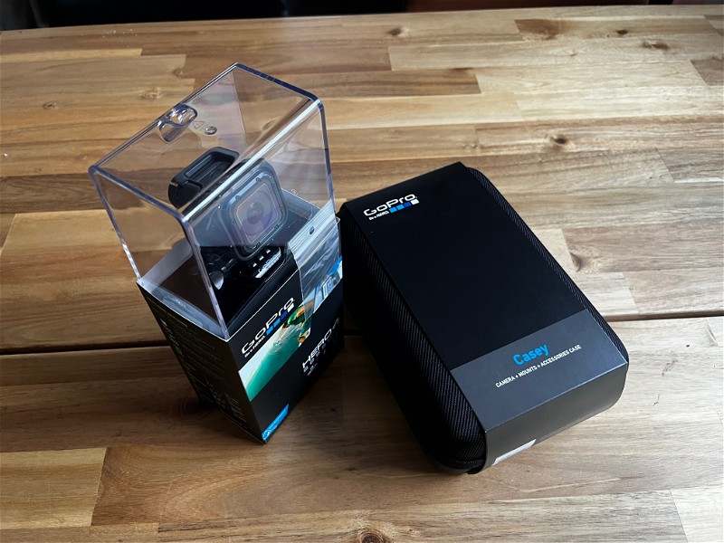 Image 1 for GoPro Hero 4 Session incl. storage case