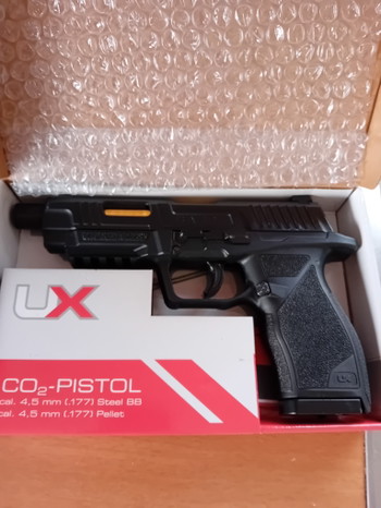 Afbeelding 3 van Pistolet plombs umarex SA10