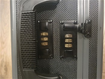 Afbeelding 2 van Dubbele zijdige pistol case met code