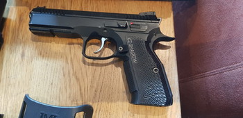 Afbeelding 2 van Tokyo Marui  Recce NGRS met CZ Shadow 2